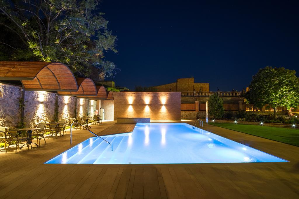 Apartaments Suites Sant Jordi Montbrió del Camp Zewnętrze zdjęcie