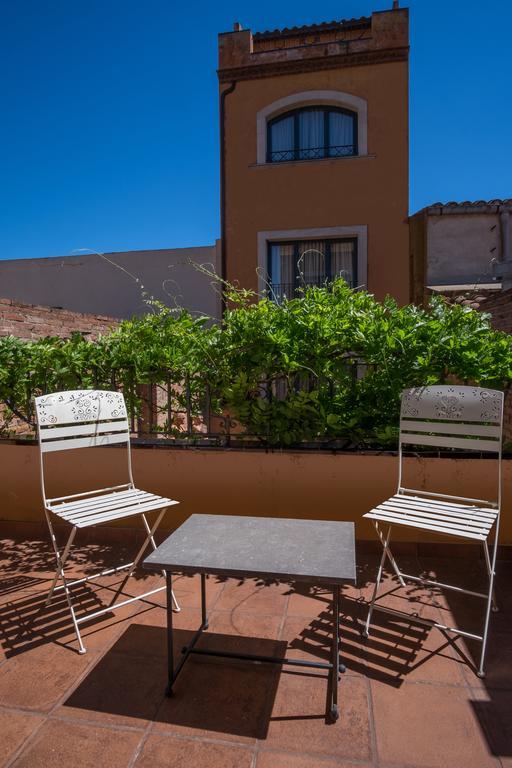 Apartaments Suites Sant Jordi Montbrió del Camp Zewnętrze zdjęcie