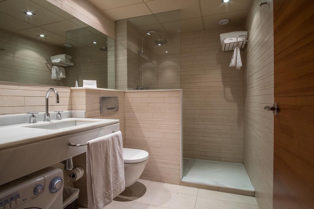 Apartaments Suites Sant Jordi Montbrió del Camp Zewnętrze zdjęcie