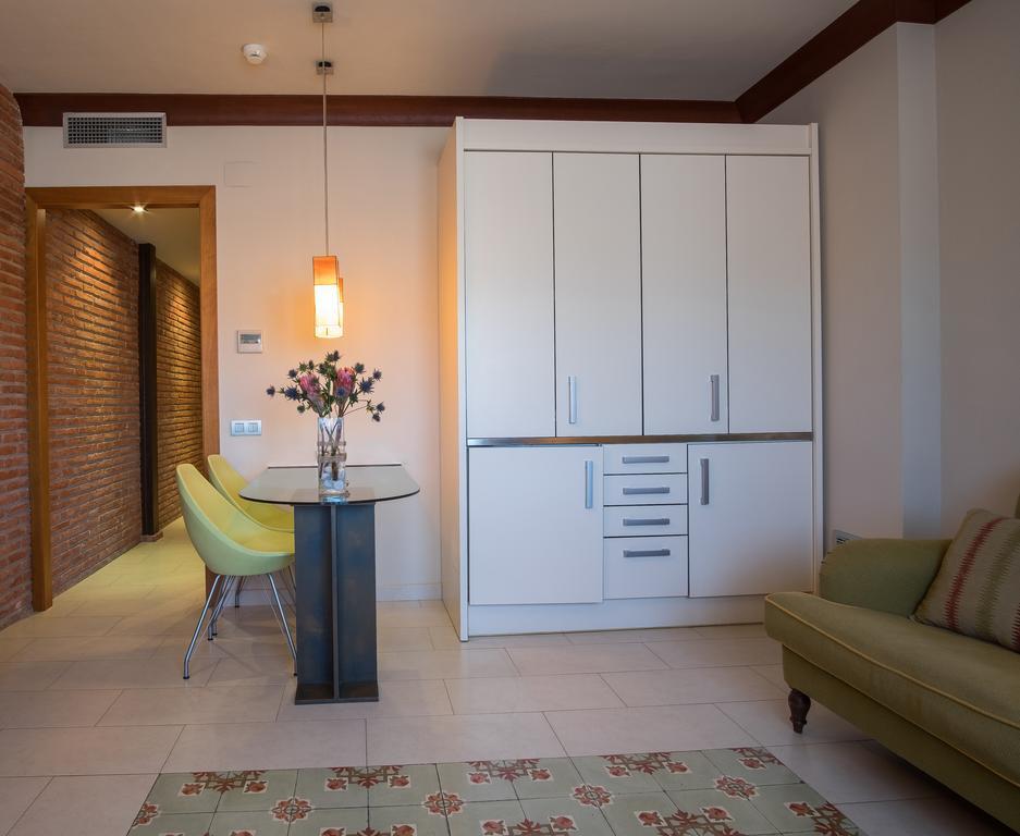 Apartaments Suites Sant Jordi Montbrió del Camp Zewnętrze zdjęcie