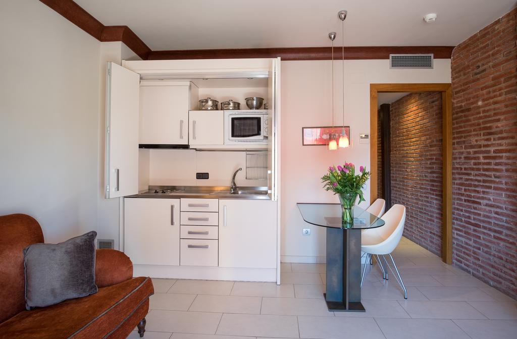 Apartaments Suites Sant Jordi Montbrió del Camp Zewnętrze zdjęcie